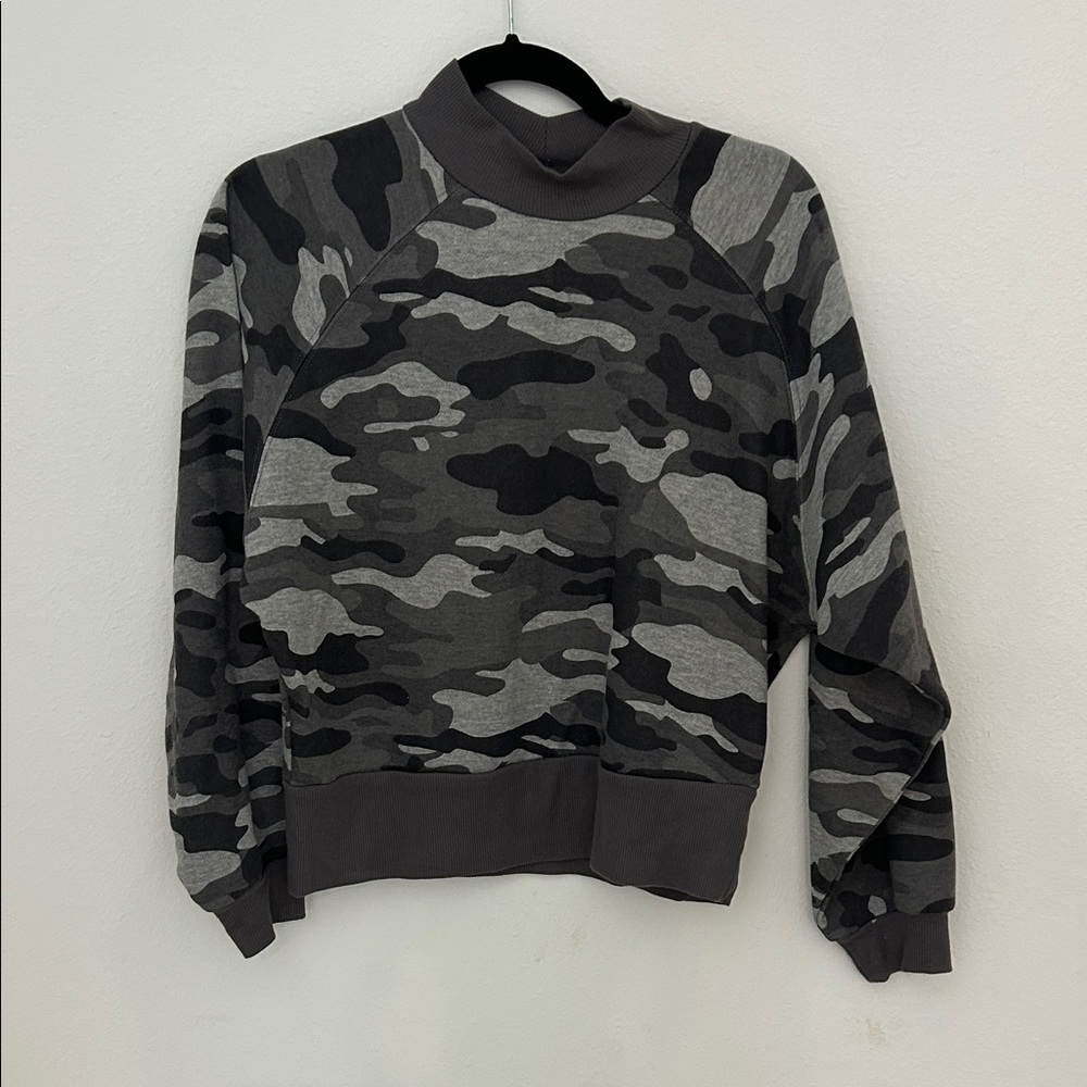 Youth L Gray Camo Mock Neck Sweater